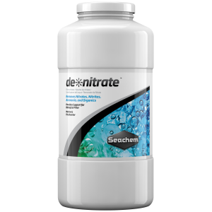 Seachem de*nitrate 1L for fresh and salty aquariums—your go-to for cleaner
